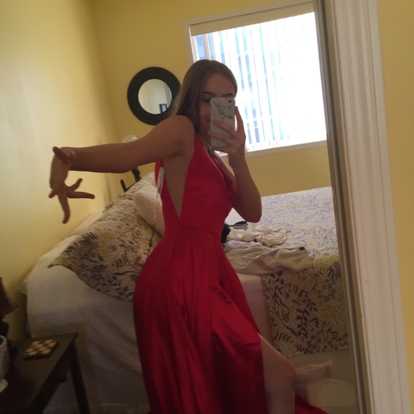 Woman’s dress - Picture 5 of 5